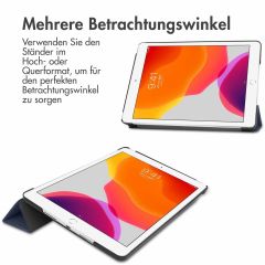 iMoshion Trifold Klapphülle Blau iPad 9 (2021) 10.2 Zoll / iPad 8 (2020) 10.2 Zoll / iPad 7 (2019) 10.2 Zoll 