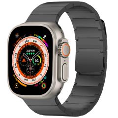 Selencia Edelstahl Magnetarmband für das Apple Watch Series 1-9 / SE / Ultra (2) - 42/44/45/49 mm - Schwarz
