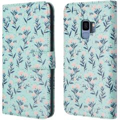 iMoshion ﻿Design Klapphülle für das Samsung Galaxy S9 - Blue Flowers