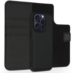 Accezz Premium Leather 2 in 1 Wallet Bookcase für das iPhone 15 Pro - Schwarz