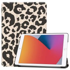 iMoshion Design Trifold Klapphülle für das iPad 9 (2021) 10.2 Zoll / iPad 8 (2020) 10.2 Zoll / iPad 7 (2019) 10.2 Zoll - Leopard