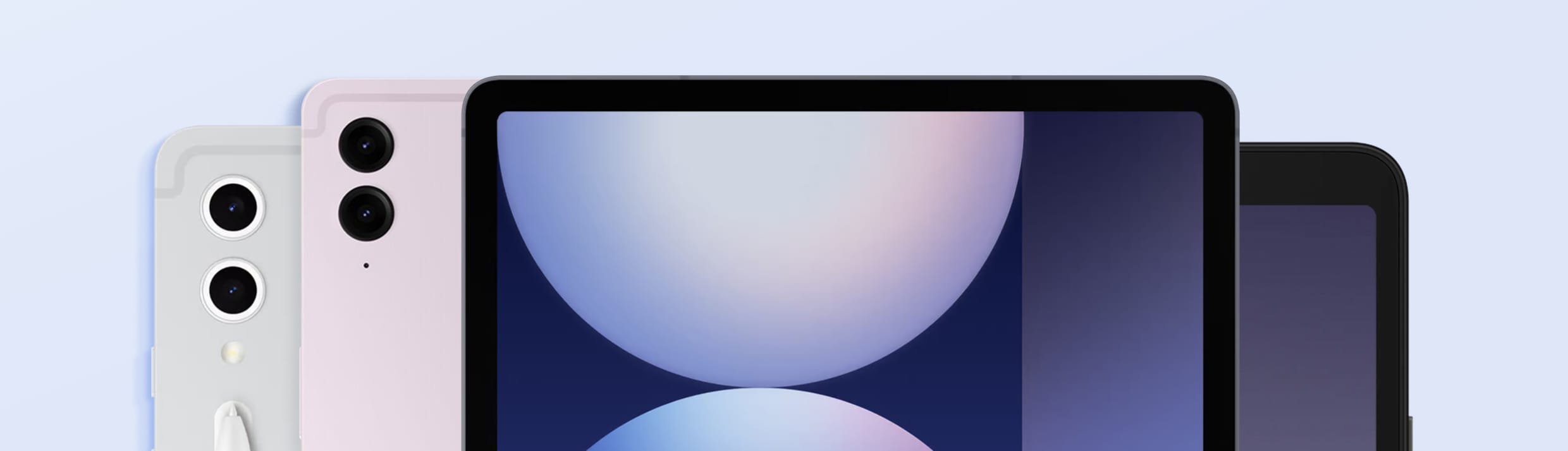 Mehrere Samsung-Tablets vor einem lila Hintergrund